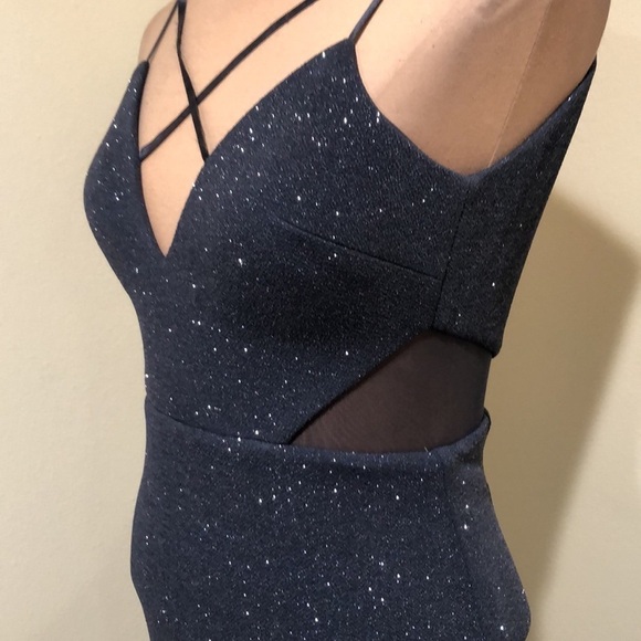 Dillard’s Dear Moon Maxi Dress Size 5 Navy Blue Glitter Caged Cut Out Gown - Picture 4 of 13